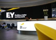EY: Αυξημένη η φορολογική επιβάρυνση στην Ελλάδα