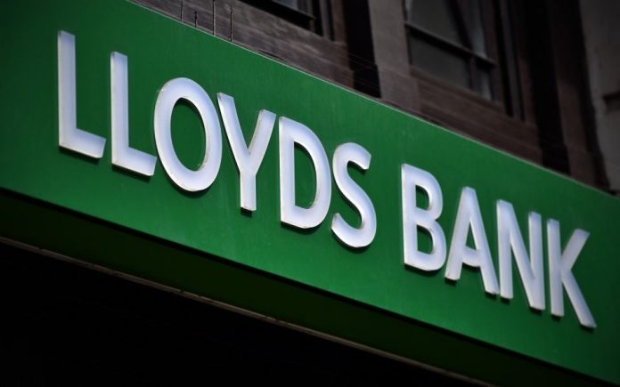 Lloyds Bank: Υπερδιπλασίαση των κερδών της