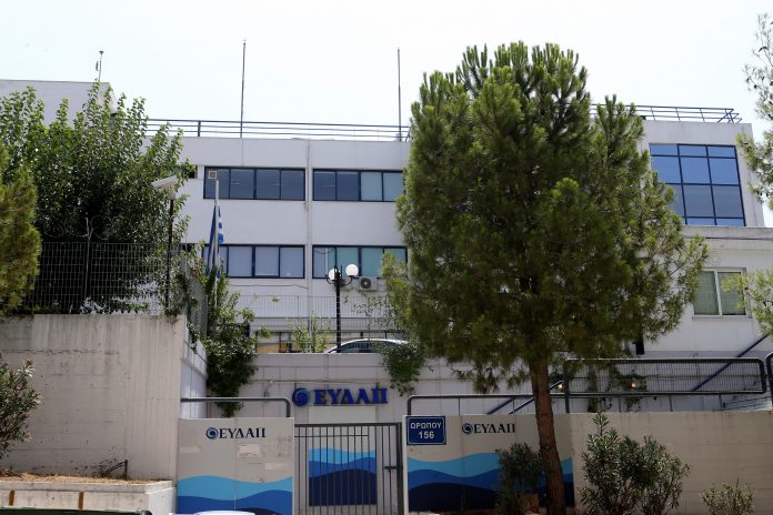 ΕΥΔΑΠ: Διαψεύδει τα περί απολύσεων