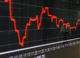 Σε «ελεύθερη πτώση» το ισπανικό Χρηματιστήριο