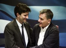 Αισιοδοξία στην κυβέρνηση για την υποδόση των 800 εκατ. ευρώ Αισιοδοξία στην κυβέρνηση για την υποδόση των 800 εκατ