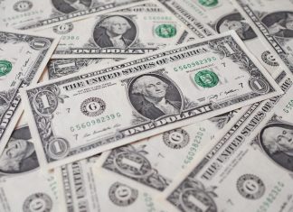 Ο κόσμος γυρίζει την πλάτη στο πανίσχυρο δολάριο