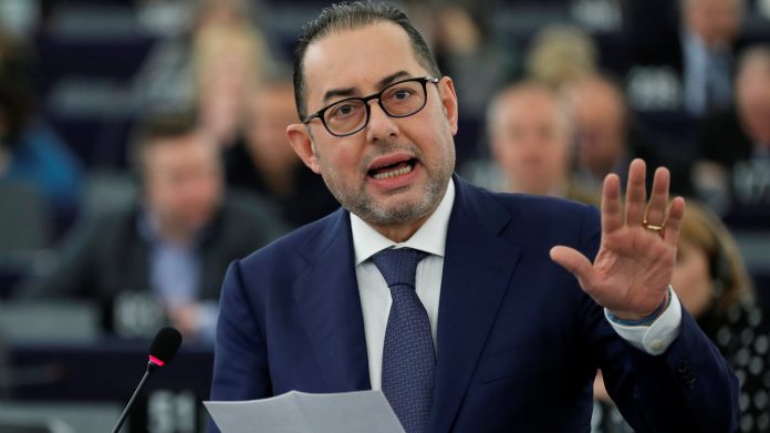 Πιτέλα: «Φιλί του θανάτου» οι πολιτικές λιτότητας Πιτέλα: «Φιλί του θανάτου» οι πολιτικές λιτότητας
