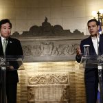 Τσίπρας:Να αυξηθούν οι επενδύσεις της Ν. Κορέας στην Ελλάδα