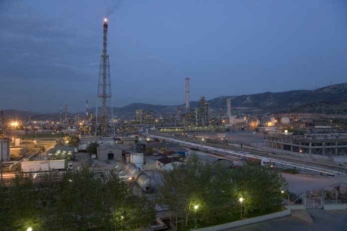 ΕΛΠΕ: Διέθεσε 327.040 ίδιες μετοχές σε 51 στελέχη της