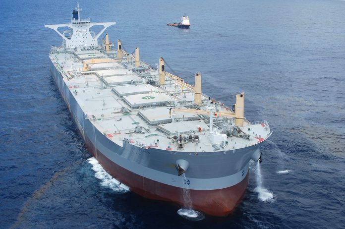 Συλλήψεις & Έλεγχοι σε δεξαμενόπλοια στον Πειραιά