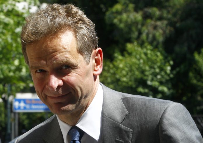 Τόμσεν: Χρειάζεται επέκταση ωριμάνσεων του ελληνικού χρέους