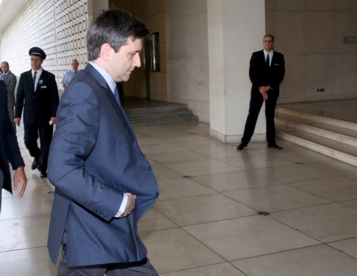 Επιφυλακτικοί οι θεσμοί πλεόνασμα - κοινωνικό μέρισμα