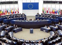 Αιχμές ευρωβουλευτών κατά ΕΚΤ για τα «κόκκινα» δάνεια «Καρφιά» ευρωβουλευτών κατά ΕΚΤ για τα «κόκκινα» δάνεια