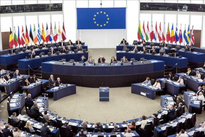 «Καρφιά» ευρωβουλευτών κατά ΕΚΤ για τα «κόκκινα» δάνεια