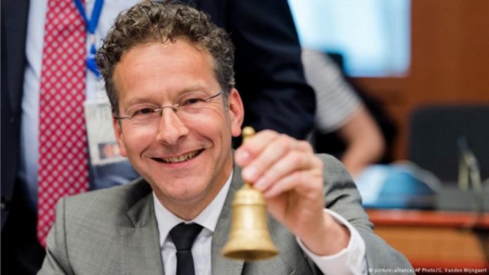 Ο Ντάισελμπλουμ «κλείνει το μάτι» στην Ελλάδα για το χρέος