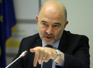 Π. Μοσκοβισί: Το τέλος προγράμματος είναι 10 μήνες μακριά