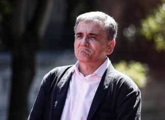 «Πράσινο φως» από τους θεσμούς για τον εξωδικαστικό