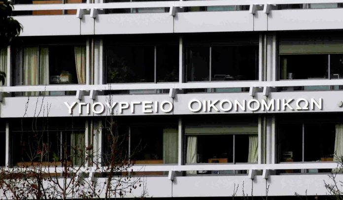 «Τρύπα» 2,3 δισ. ευρώ στον προϋπολογισμό