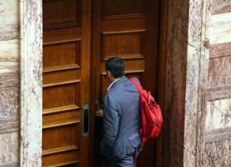 Τσακαλώτος προς ΔΝΤ: “With or without you…”