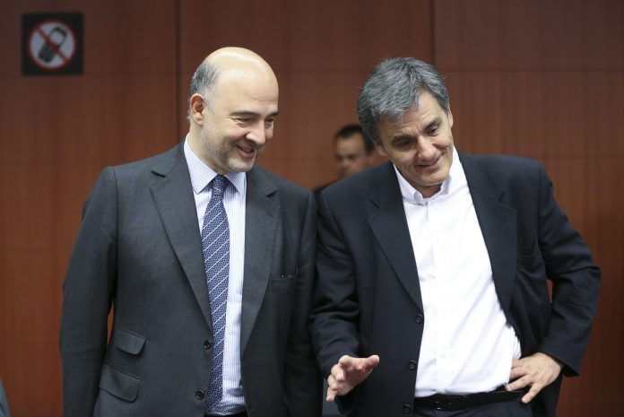 Ο Μοσκοβισί «κλείνει το μάτι» στην Αθήνα