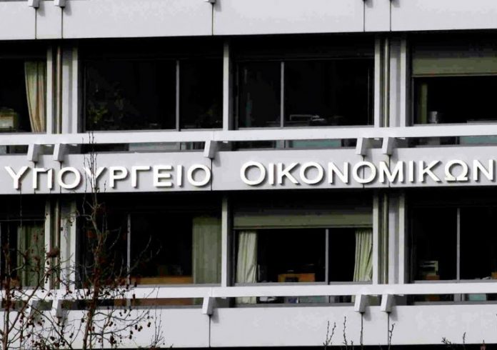 Με παρακαταθήκη ρευστά διαθέσιμα 31 δισ. € το ελληνικό Δημόσιο ρίχνεται το 2021 στη μάχη του δανεισμού