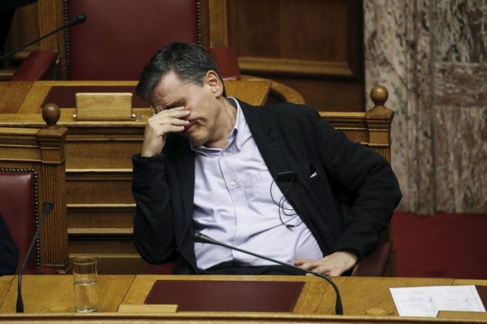 Ελληνικό και πλειστηριασμοί μπλοκάρουν τη δόση