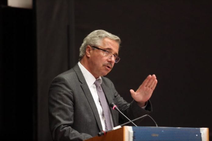 Ξέσπασμα Γιάννη Μανιάτη για το Κοινωνικό Οικιακό Τιμολόγιο