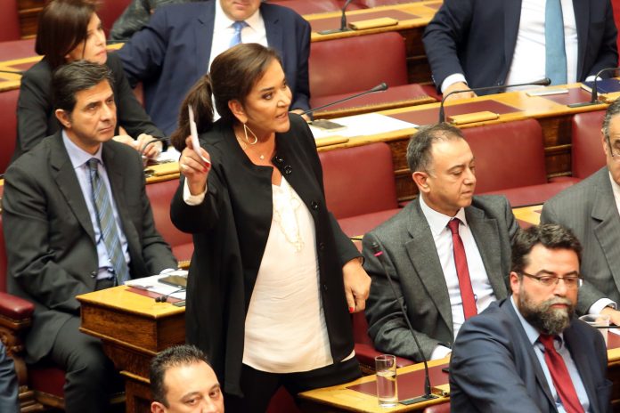 Άγρια κόντρα Κοντονή-Μπακογιάννη