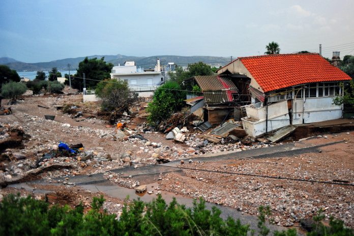 Στους 6 οι αγνοούμενοι από τις πλημμύρες