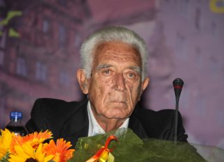 Πέθανε ο Γιάννης Καψής