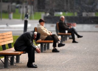 Ελάχιστη σύνταξη χηρείας 360 ευρώ,μετά τα 55