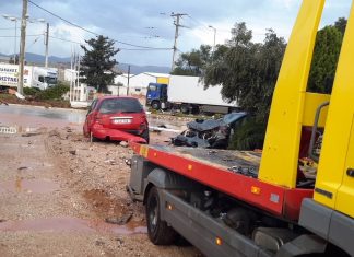 Interamerican: Με 10 οχήματα βοηθά τους πλημμυροπαθείς