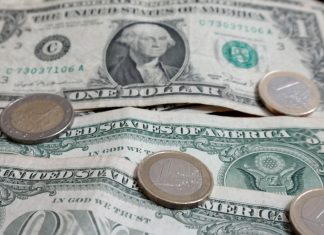 Σε άνοδο το ευρώ έναντι του δολαρίου