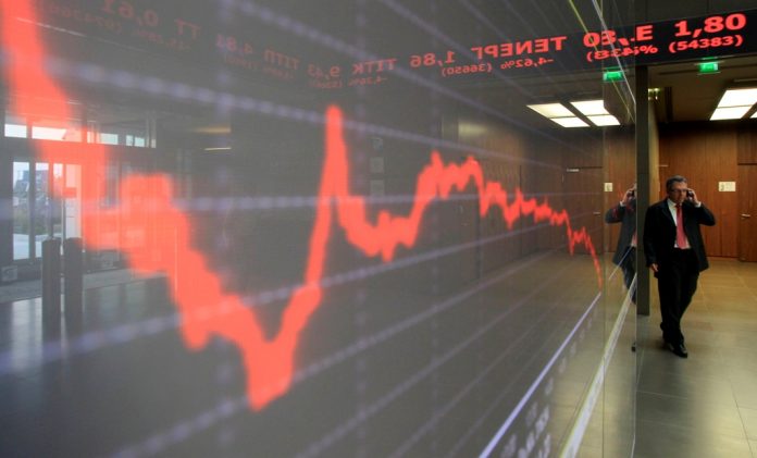 Άνοιγμα με πτώση στο Χρηματιστήριο Αθηνών