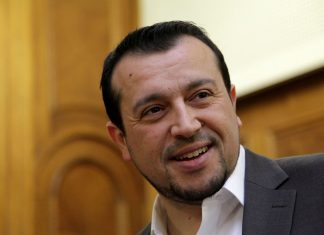 Ν. Παππάς για άδειες: Βιώσιμα κανάλια και εισπράξεις