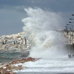 Κλειστό το λιμάνι της Κέρκυρας λόγω θυελλωδών ανέμων