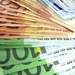 Στις χώρες με τη μεγαλύτερη χρήση μετρητών συγκαταλέγεται η Ελλάδα Στις χώρες με τη μεγαλύτερη χρήση μετρητών η Ελλάδα