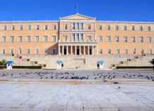 Γραφείο Προϋπολογισμού: Παραδέχεται λάθος, εμμένει για χρέος