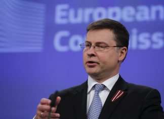 Β.Ντομπρόβσκι: Απολύτως εφικτή η συμφωνία σε τεχνικό επίπεδο