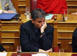 Νέα «βόμβα» από την τρόικα