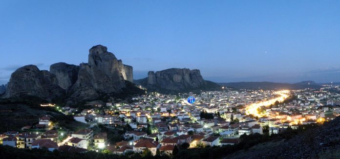 Οι Γάλλοι ψηφίζουν Καλαμπάκα