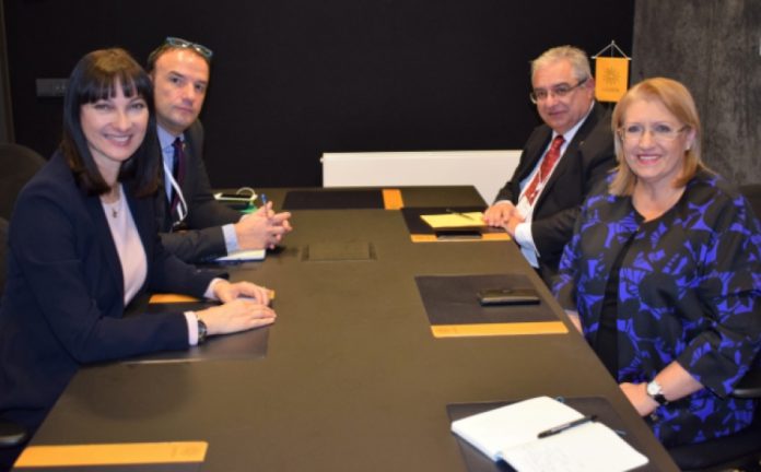 Συνάντηση Έλενας Κουντουρά με την Πρόεδρο της Μάλτας