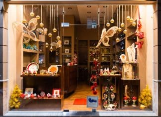 Χριστούγεννα: Ποιες Κυριακές θα είναι ανοιχτά τα καταστήματα