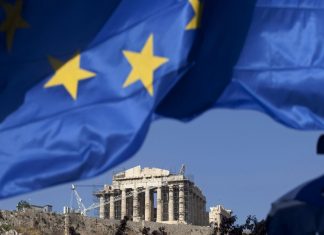 Les Echos: Οι Έλληνες βλέπουν το τέλος του τούνελ