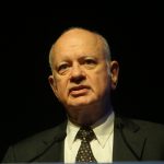 Παραδοχή Παπαδημητρίου: Εμπόδιο στην εξωστρέφεια