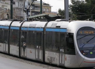 Διακόπτεται η κυκλοφορία του τραμ στο Σύνταγμα