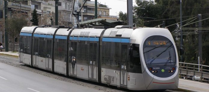 Διακόπτεται η κυκλοφορία του τραμ στο Σύνταγμα