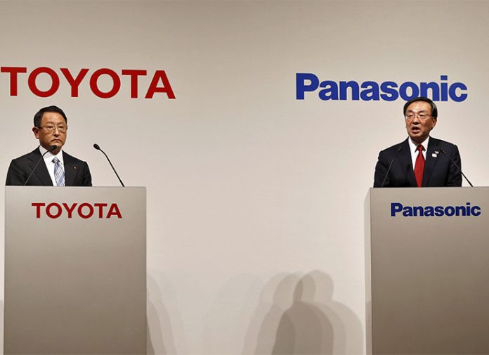Τoyota και Panasonic συνεργάζονται για την κατασκευή μπαταριών αυτοκινήτου
