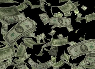 Σε χαμηλό τριών μηνών το δολάριο