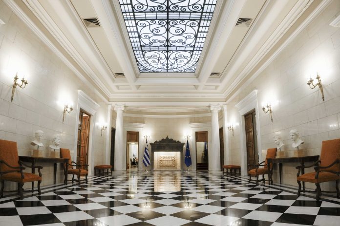 Η απάντηση της κυβέρνησης στην πρόταση Στουρνάρα