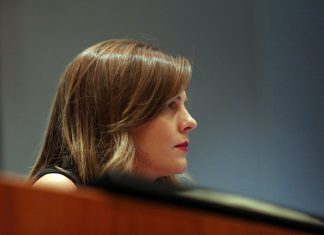 Έ. Αχτσιόγλου: Αύξηση κατώτατου μισθού το 2018