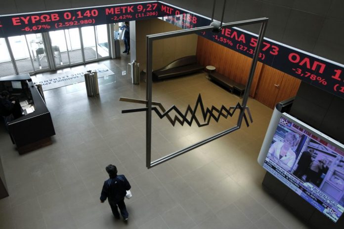 ΧΑ: Πτώση 1,54% υπό το βάρος των τραπεζικών μετοχών