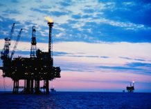 Οι τιμές του Brent έσπασαν το φραγμα των 65 δολαρίων