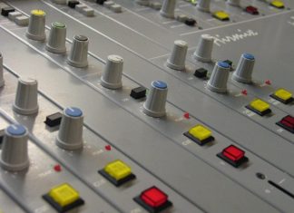 Σχέδιο για την αδειοδότηση των ιδιωτικών ραδιοφωνικών σταθμών